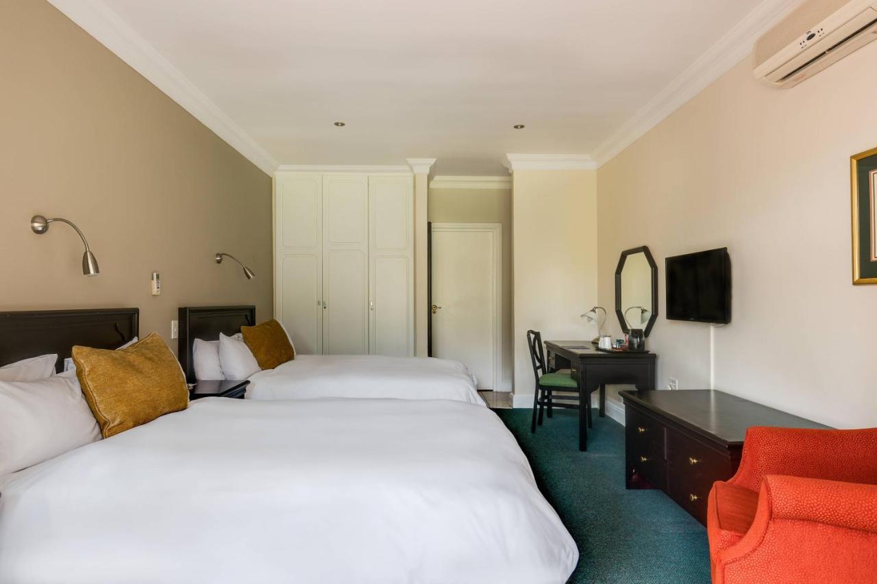 Protea Hotel By Marriott George King George Eksteriør billede